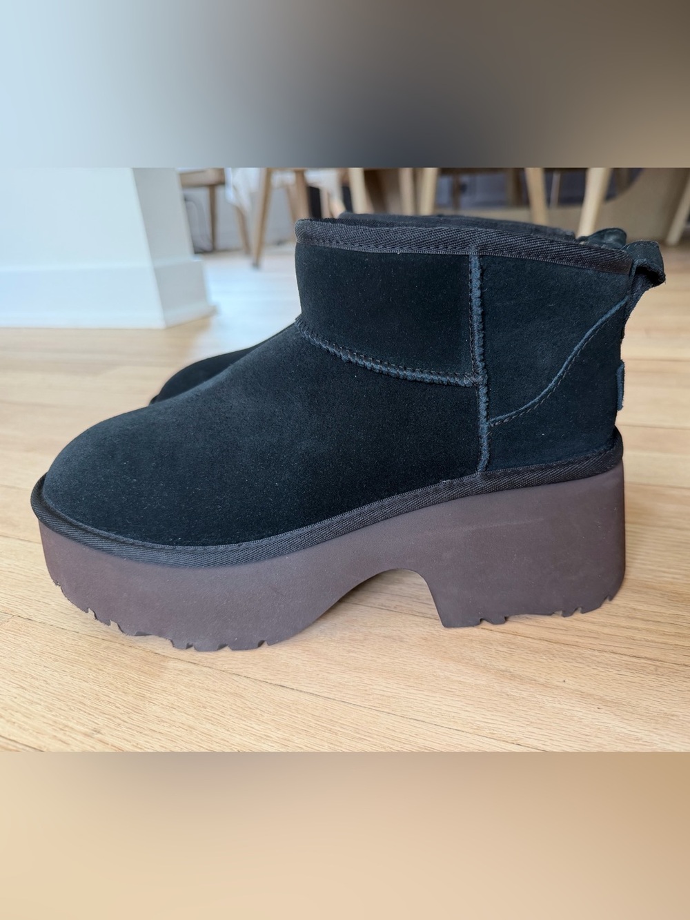 UGG Classic Ultra Mini New Heights boots - Picture 3 of 6